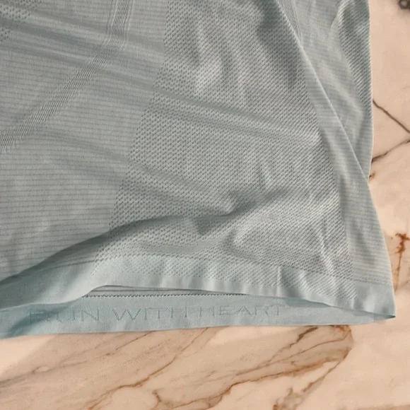 Lululemon Light Blue Swiftly Tech Tank - Picture 6 of 6